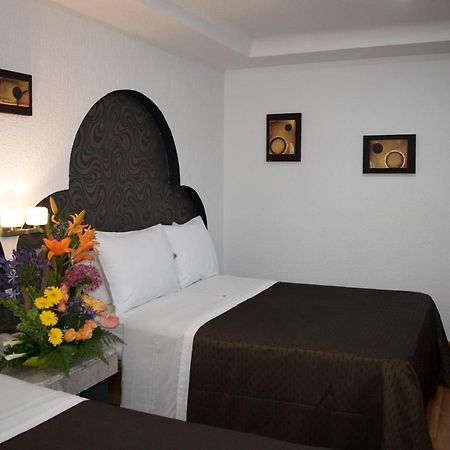 Hotel Santiago ปวยบลา ภายนอก รูปภาพ
