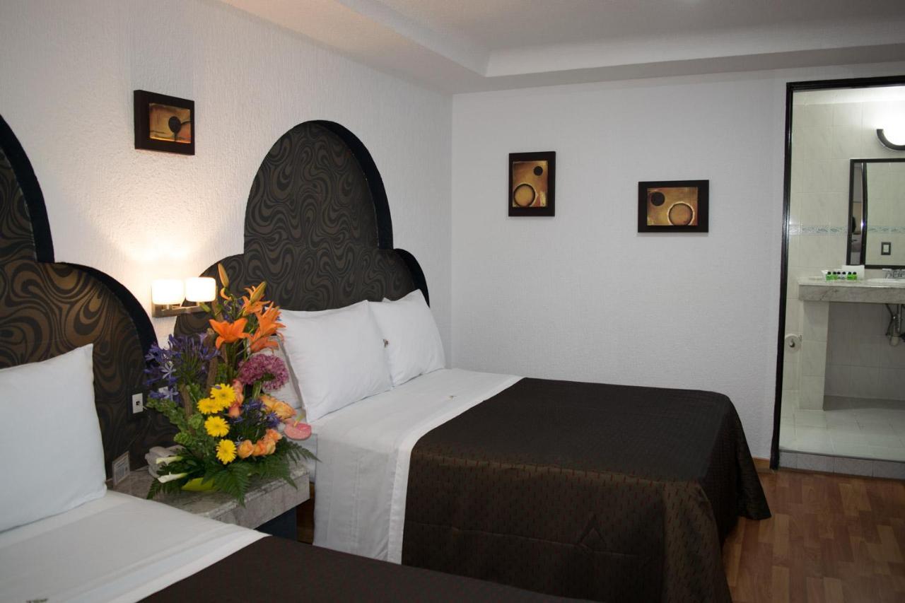 Hotel Santiago ปวยบลา ภายนอก รูปภาพ