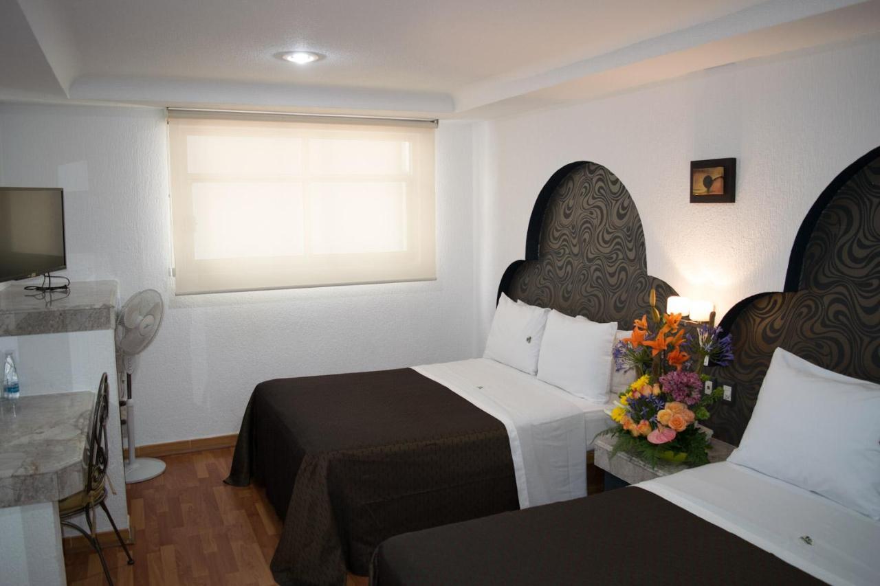 Hotel Santiago ปวยบลา ภายนอก รูปภาพ