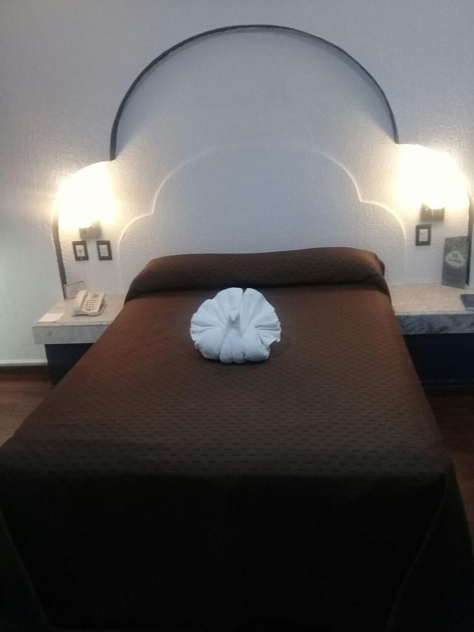 Hotel Santiago ปวยบลา ภายนอก รูปภาพ